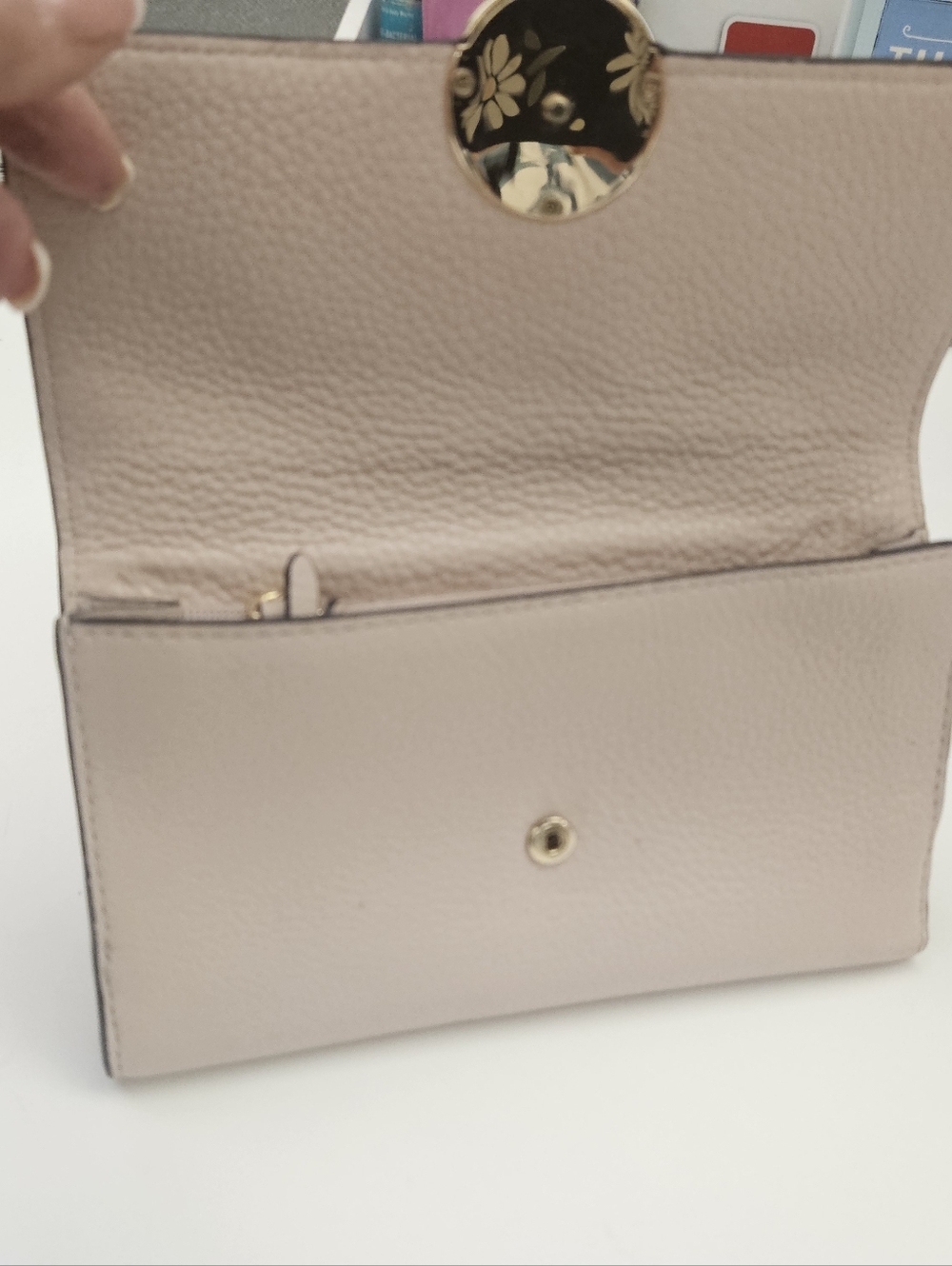 Michael Kors Wallet - Picture 2 of 3